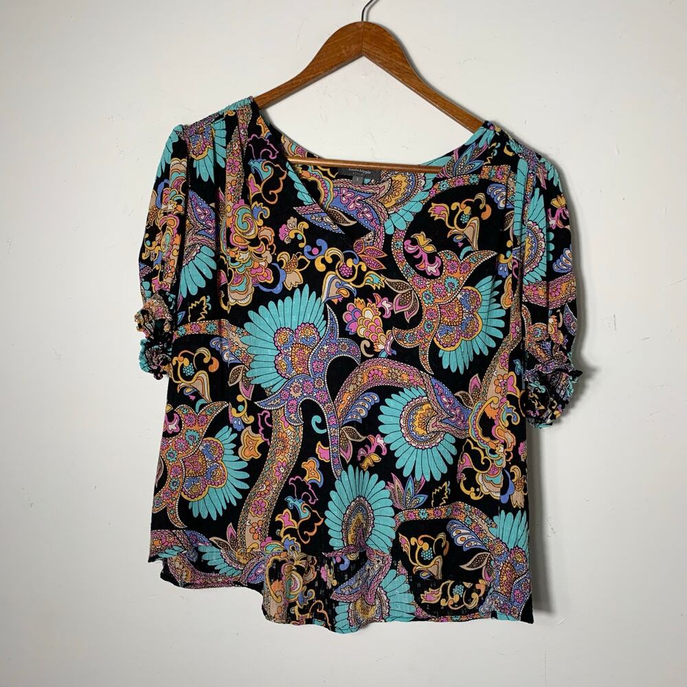 Women's Haute Hippie Paisley Short Sleeve Blouse Size L EUC!